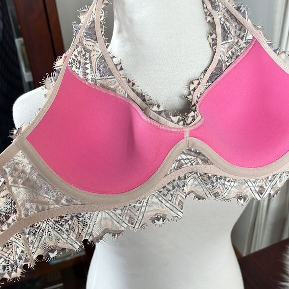 Victoria's Secret PINK Lace unlined halter bralette - Picture 11 of 11